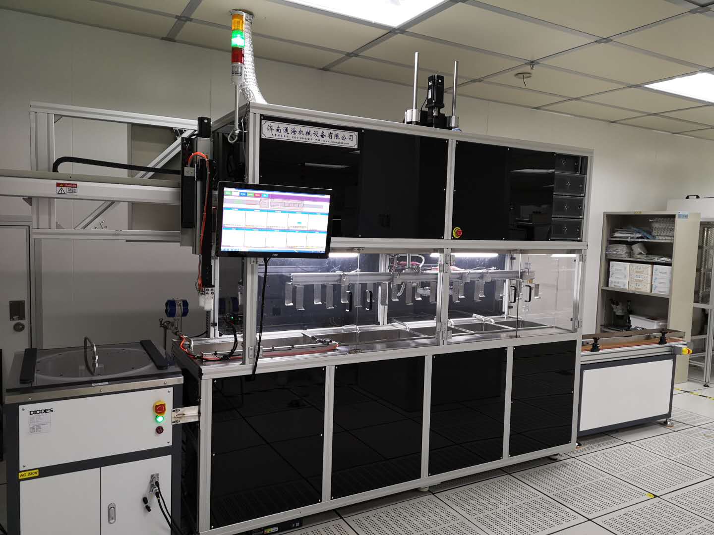 通過式超聲波清洗機的工作與其他設(shè)備有哪些不一樣？